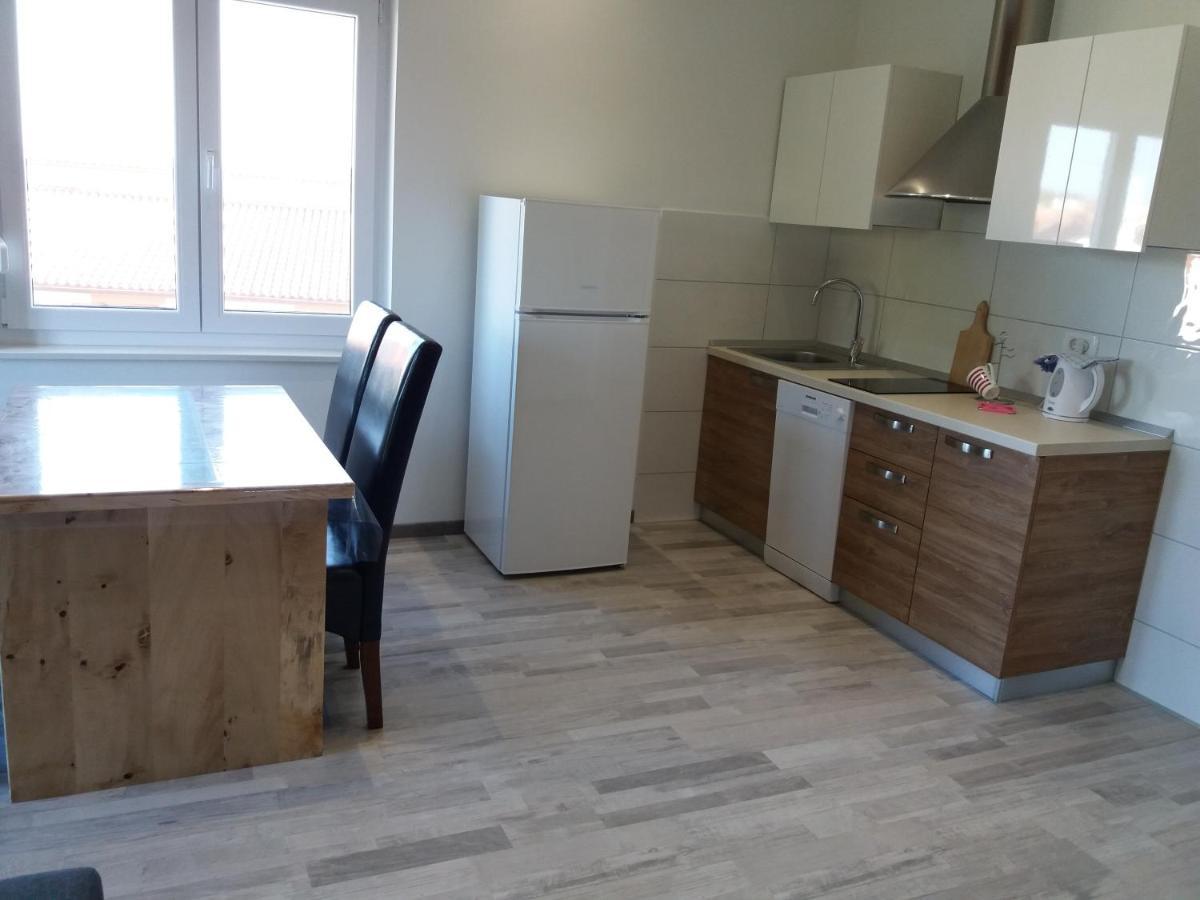 2 Bedroom Apartment Peroj Fažana Buitenkant foto